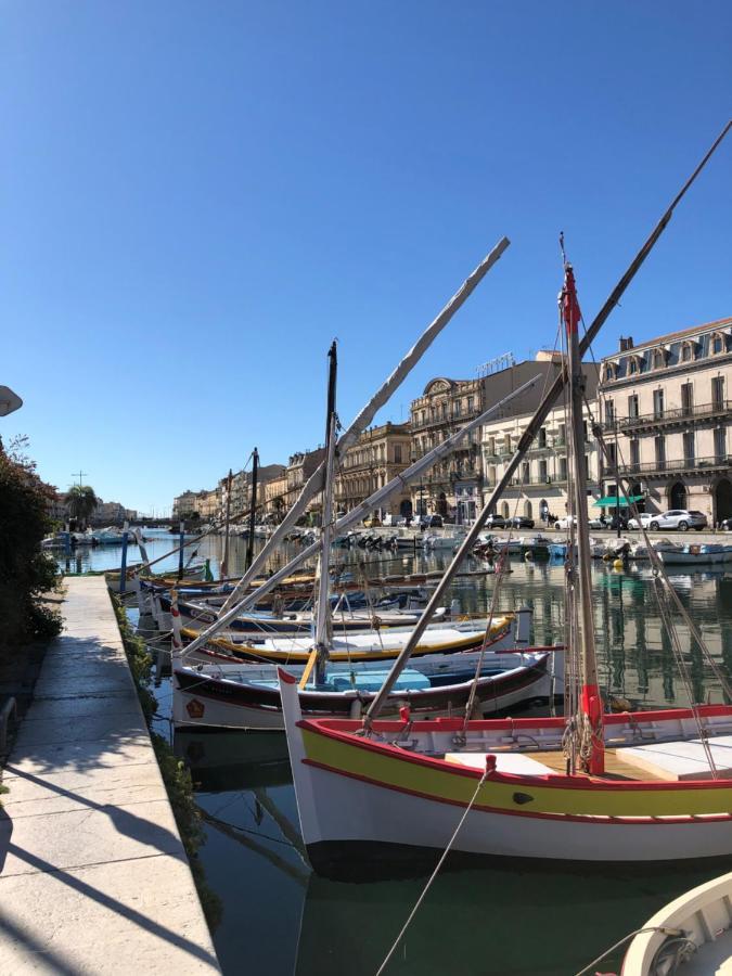 Le Petit Bijou Sete, Quatre Appartements Au Centre Ville, Trois Avec Vue Canal ภายนอก รูปภาพ