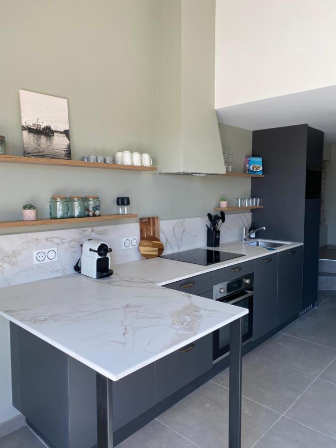 Le Petit Bijou Sete, Quatre Appartements Au Centre Ville, Trois Avec Vue Canal ภายนอก รูปภาพ