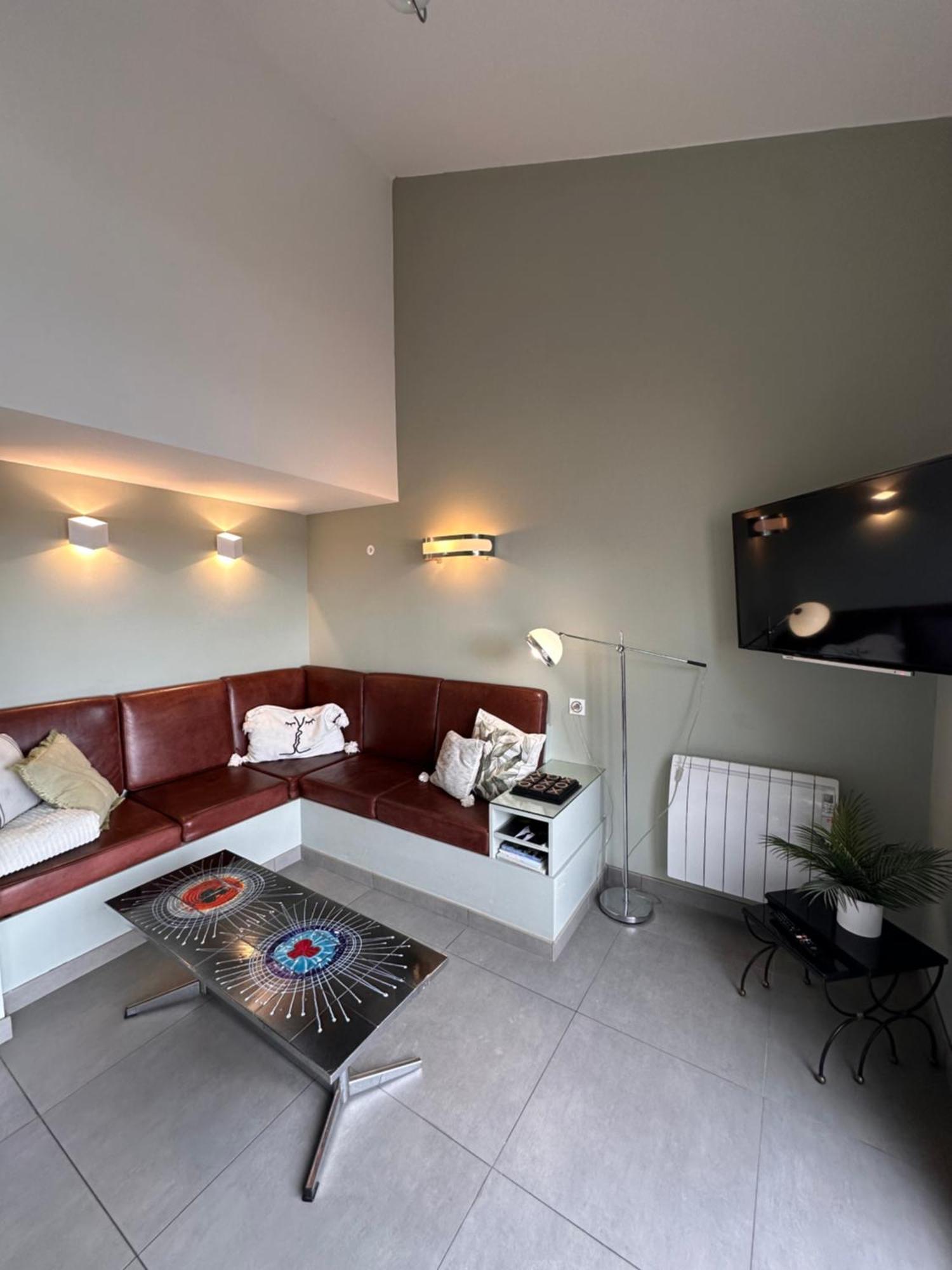 Le Petit Bijou Sete, Quatre Appartements Au Centre Ville, Trois Avec Vue Canal ภายนอก รูปภาพ